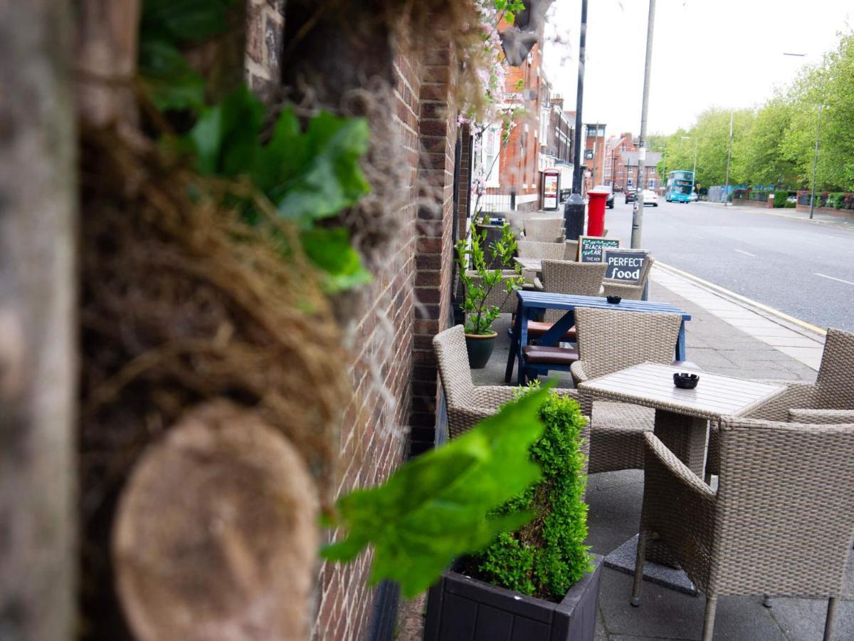 Blackburne Arms ,24 Catharine Street Hotel Ливерпуль Экстерьер фото